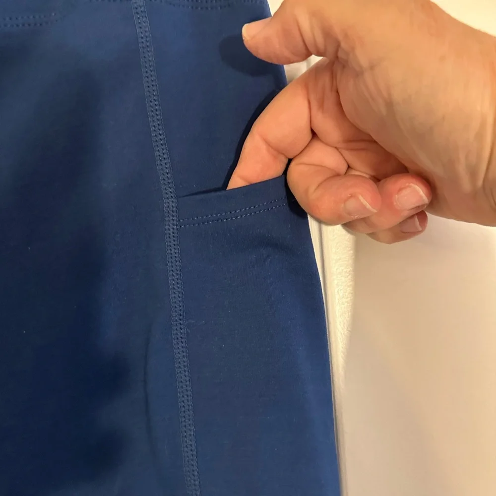 LuLaRoe rise Royal Blue Bike Shorts with Pockets 2x - Picture 5 of 5